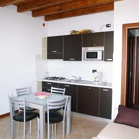 Apartahotel Mirena - Rebomaholidays