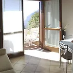 Appart hôtel Mirena - Rebomaholidays *