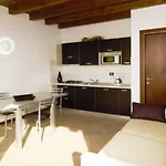 Mirena - Rebomaholidays Appart hôtel Tignale