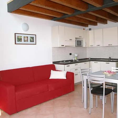 Aparthotel Mirena *